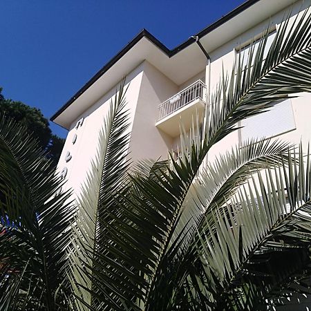 Hotel Milano Marina di Pietrasanta Exterior foto