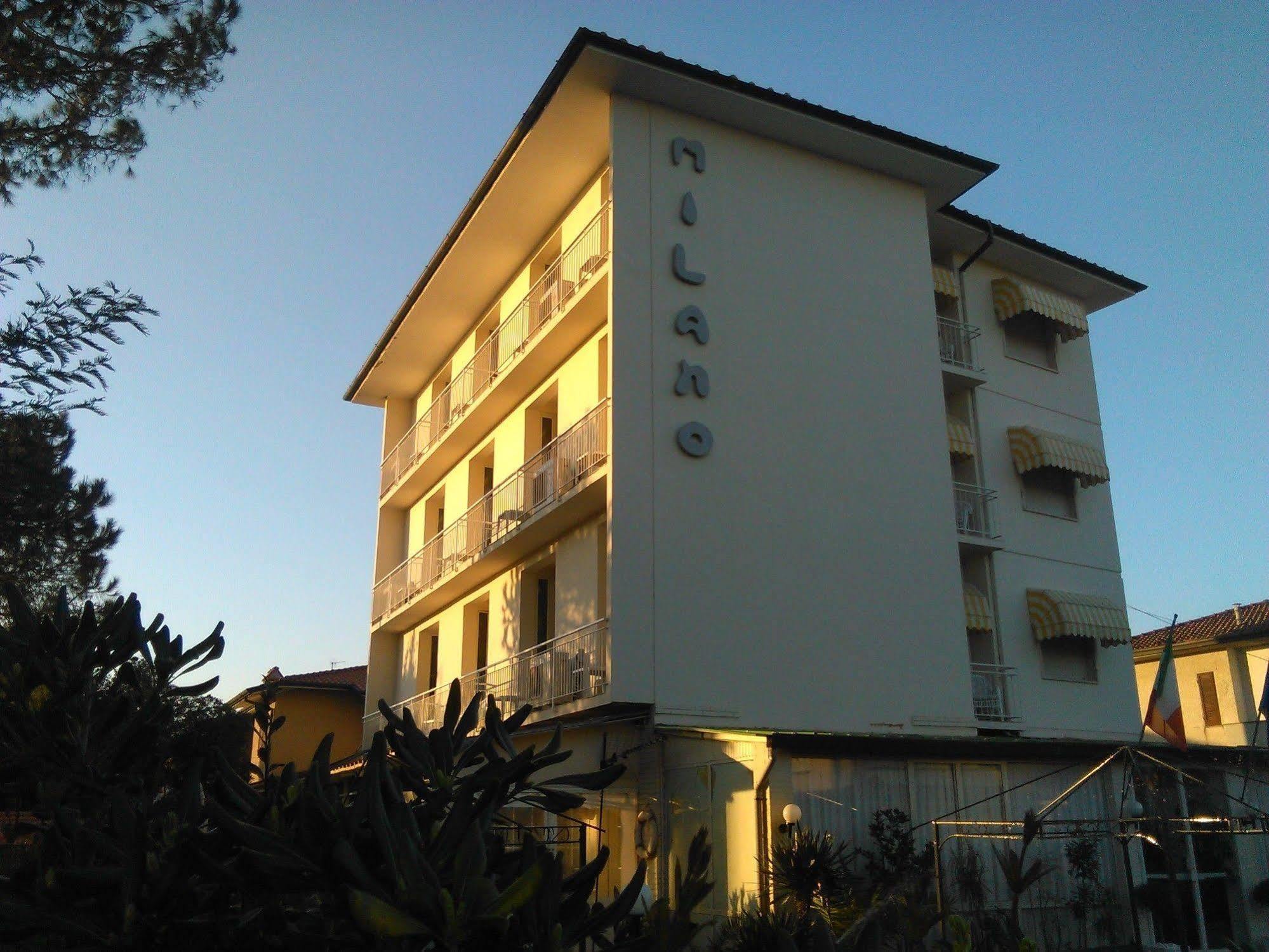 Hotel Milano Marina di Pietrasanta Exterior foto